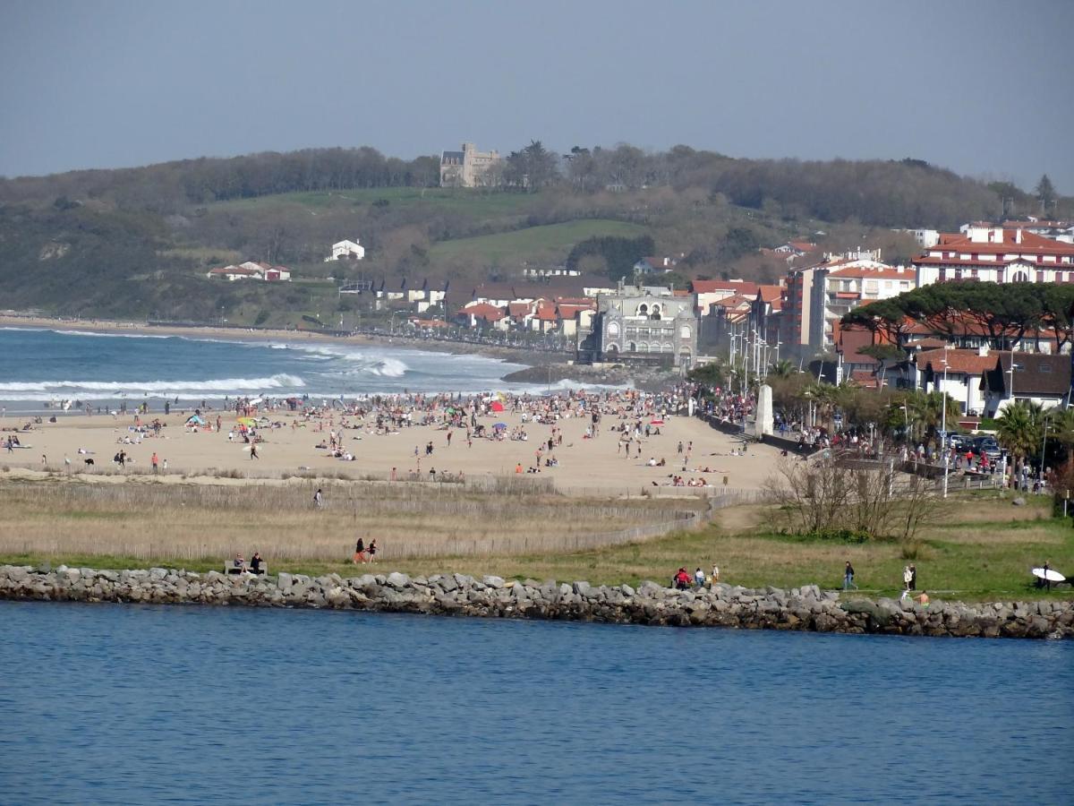 Txingudi by Basquelidays Apartment Hondarribia Bagian luar foto