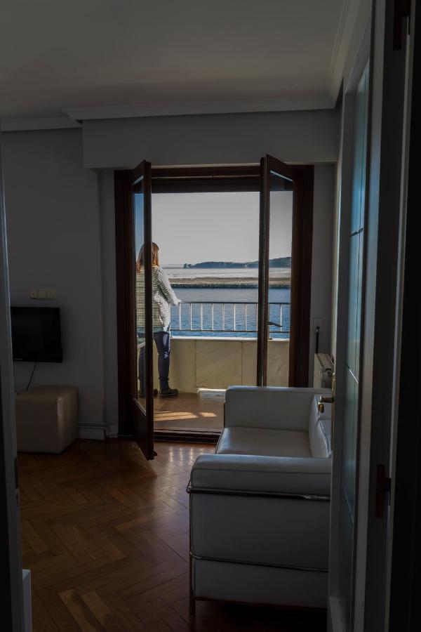 Txingudi by Basquelidays Apartment Hondarribia Bagian luar foto