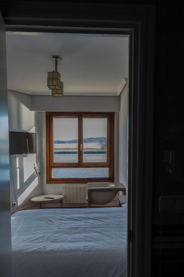 Txingudi by Basquelidays Apartment Hondarribia Bagian luar foto